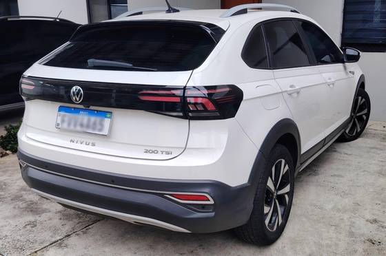 VOLKSWAGEN NIVUS 1.0 200 TSI TOTAL FLEX HIGHLINE AUTOMÁTICO
